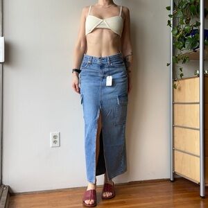 Levi’s denim cargo maxi skirt with slit brand new with tags - size 26